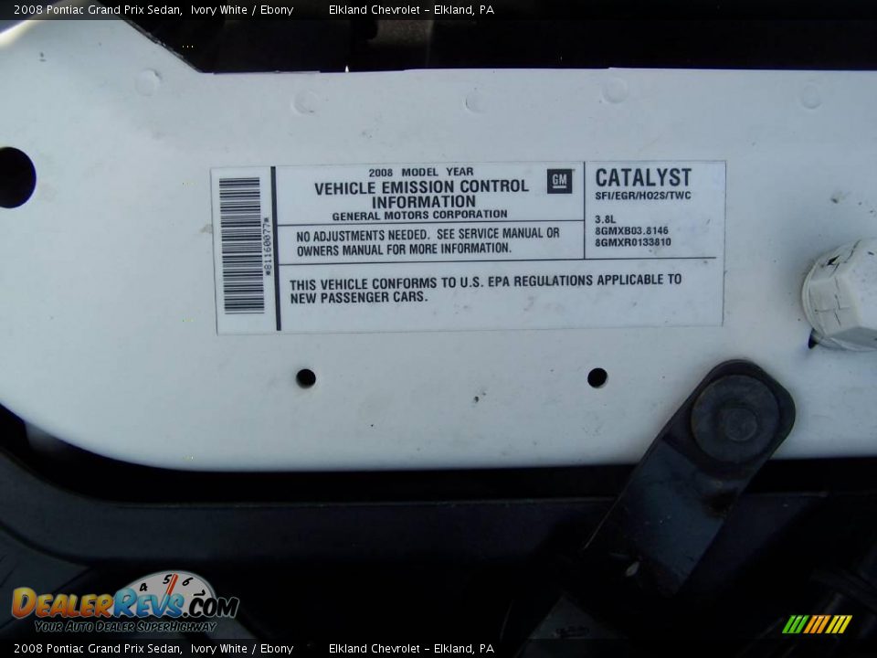 2008 Pontiac Grand Prix Sedan Ivory White / Ebony Photo #16