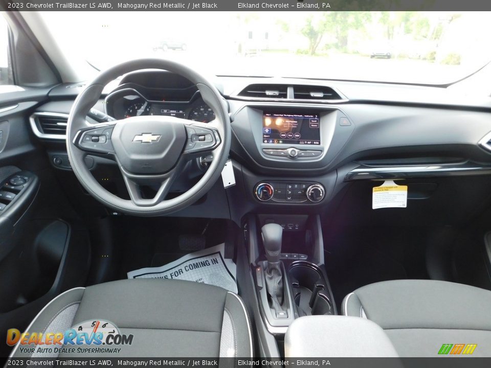 Dashboard of 2023 Chevrolet TrailBlazer LS AWD Photo #36