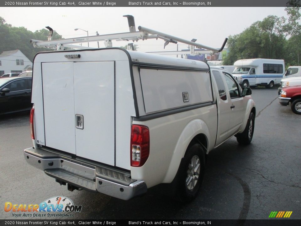 2020 Nissan Frontier SV King Cab 4x4 Glacier White / Beige Photo #4