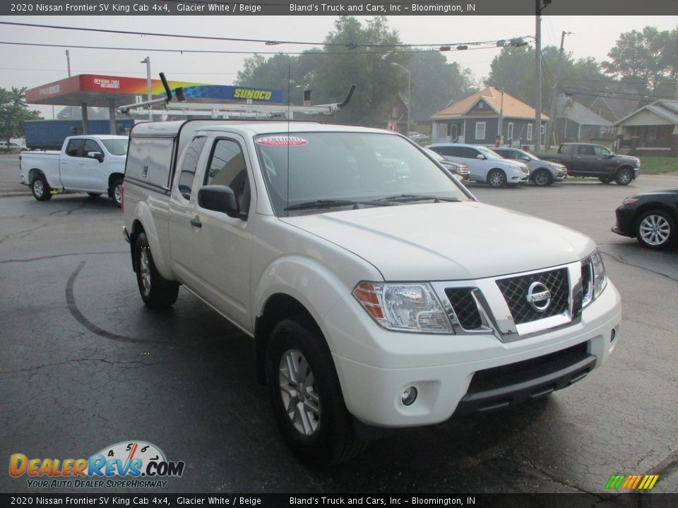 2020 Nissan Frontier SV King Cab 4x4 Glacier White / Beige Photo #5