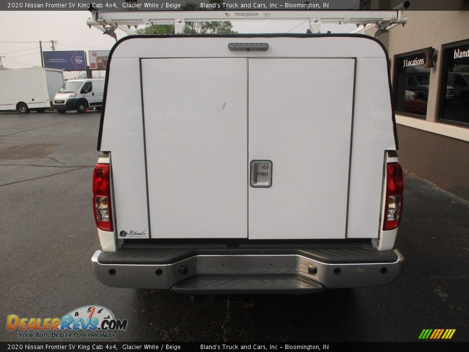 2020 Nissan Frontier SV King Cab 4x4 Glacier White / Beige Photo #29