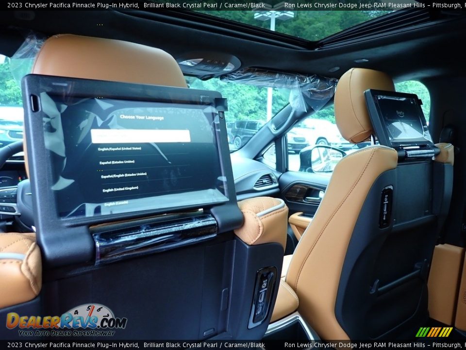 Entertainment System of 2023 Chrysler Pacifica Pinnacle Plug-In Hybrid Photo #14