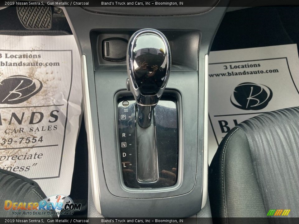 2019 Nissan Sentra S Shifter Photo #27