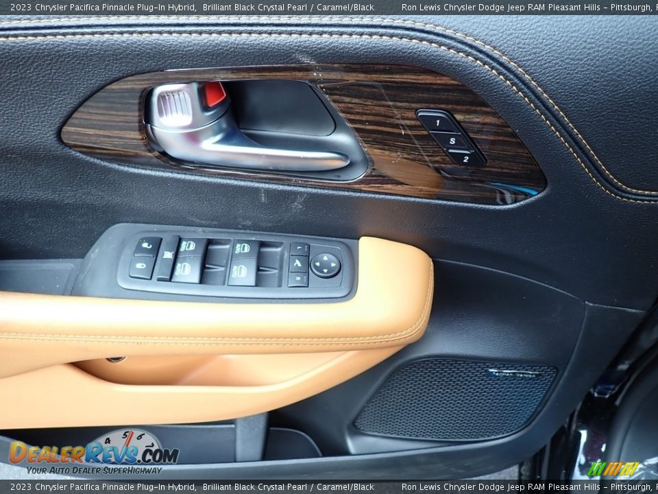 Door Panel of 2023 Chrysler Pacifica Pinnacle Plug-In Hybrid Photo #15