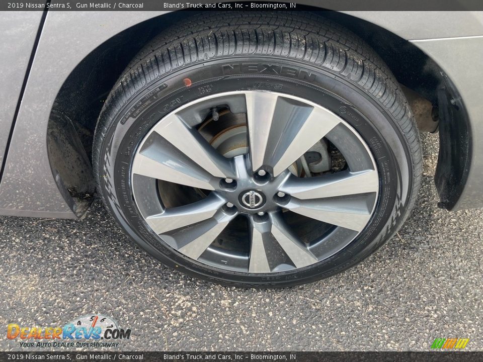 2019 Nissan Sentra S Wheel Photo #30