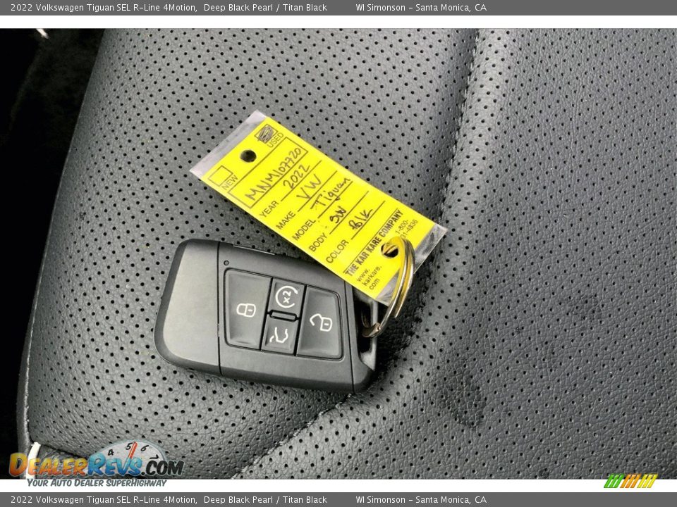 Keys of 2022 Volkswagen Tiguan SEL R-Line 4Motion Photo #11