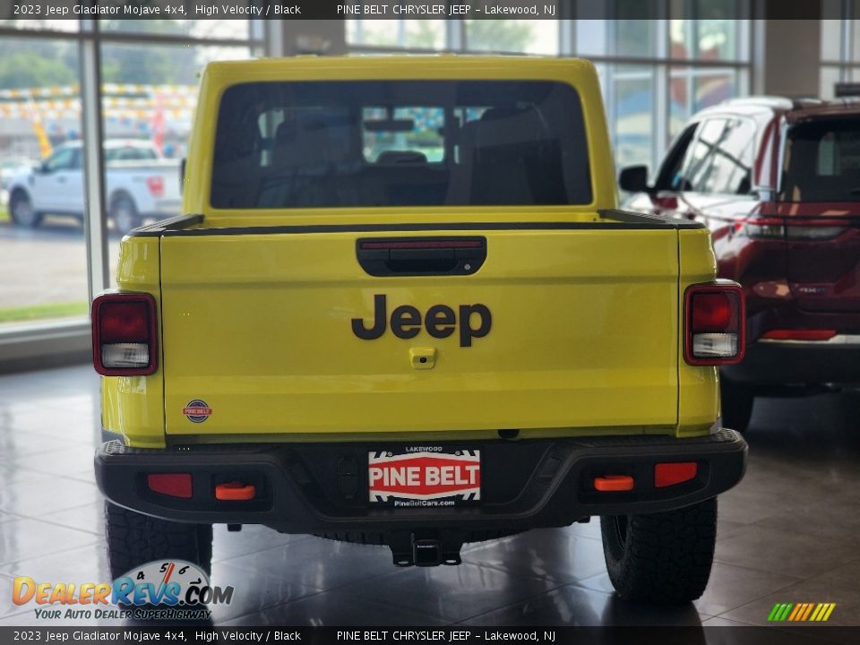 2023 Jeep Gladiator Mojave 4x4 High Velocity / Black Photo #6