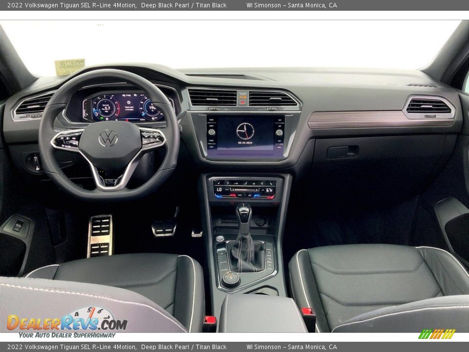 Dashboard of 2022 Volkswagen Tiguan SEL R-Line 4Motion Photo #15