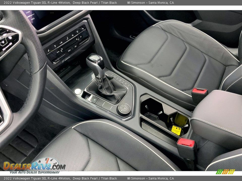 2022 Volkswagen Tiguan SEL R-Line 4Motion Shifter Photo #17