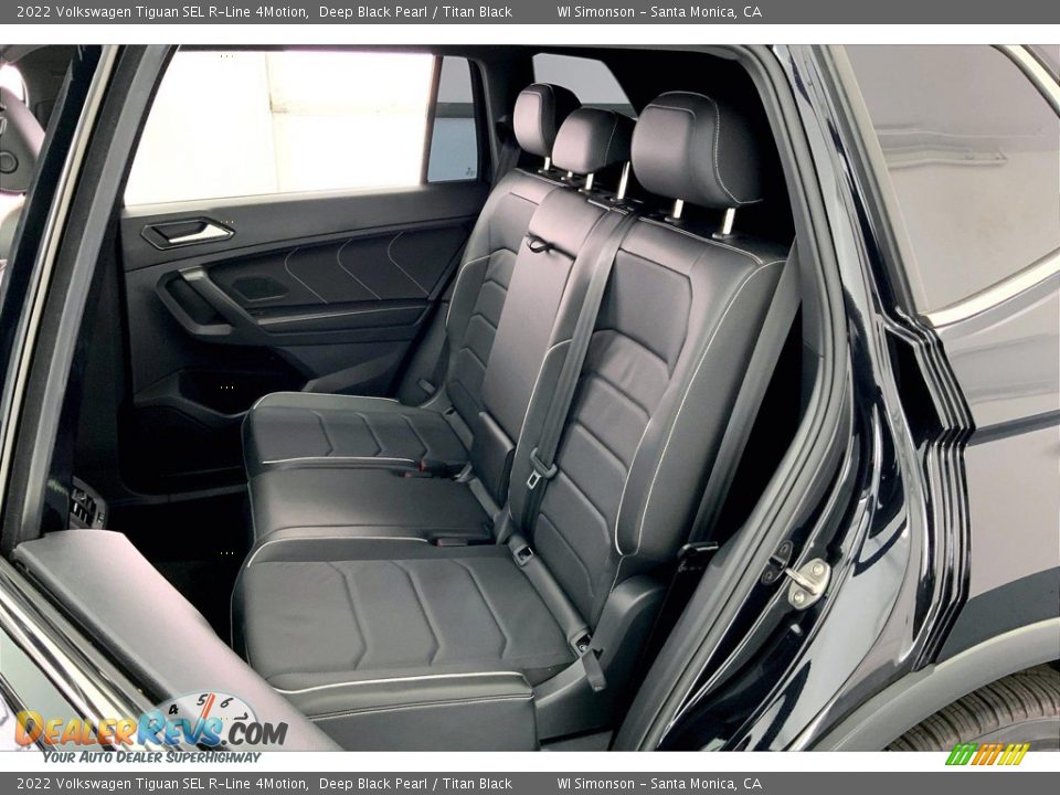 Rear Seat of 2022 Volkswagen Tiguan SEL R-Line 4Motion Photo #20