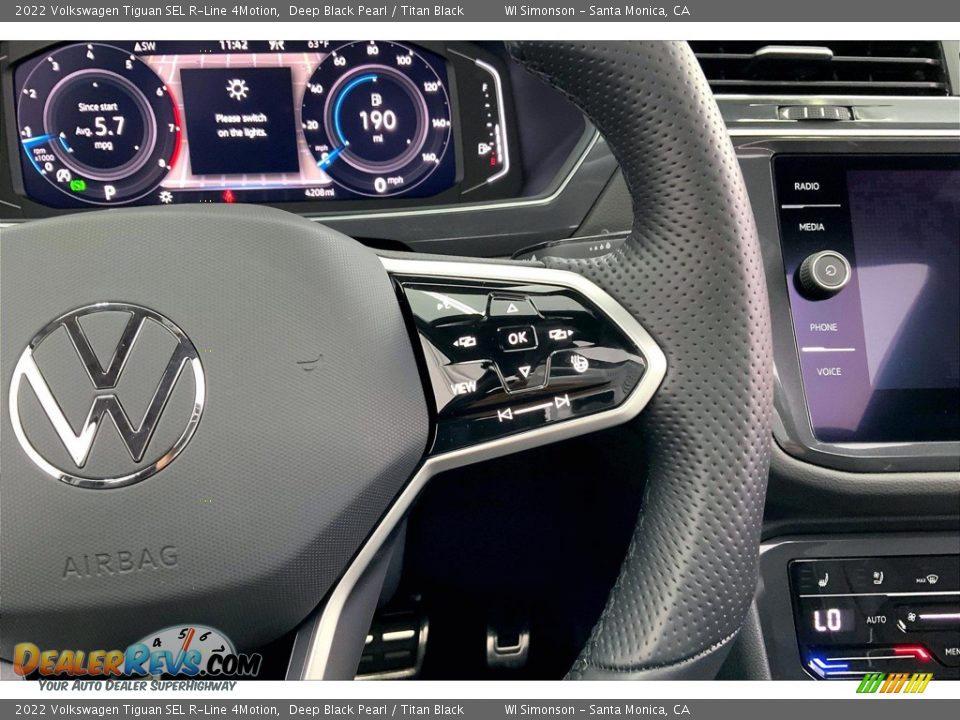 2022 Volkswagen Tiguan SEL R-Line 4Motion Steering Wheel Photo #22