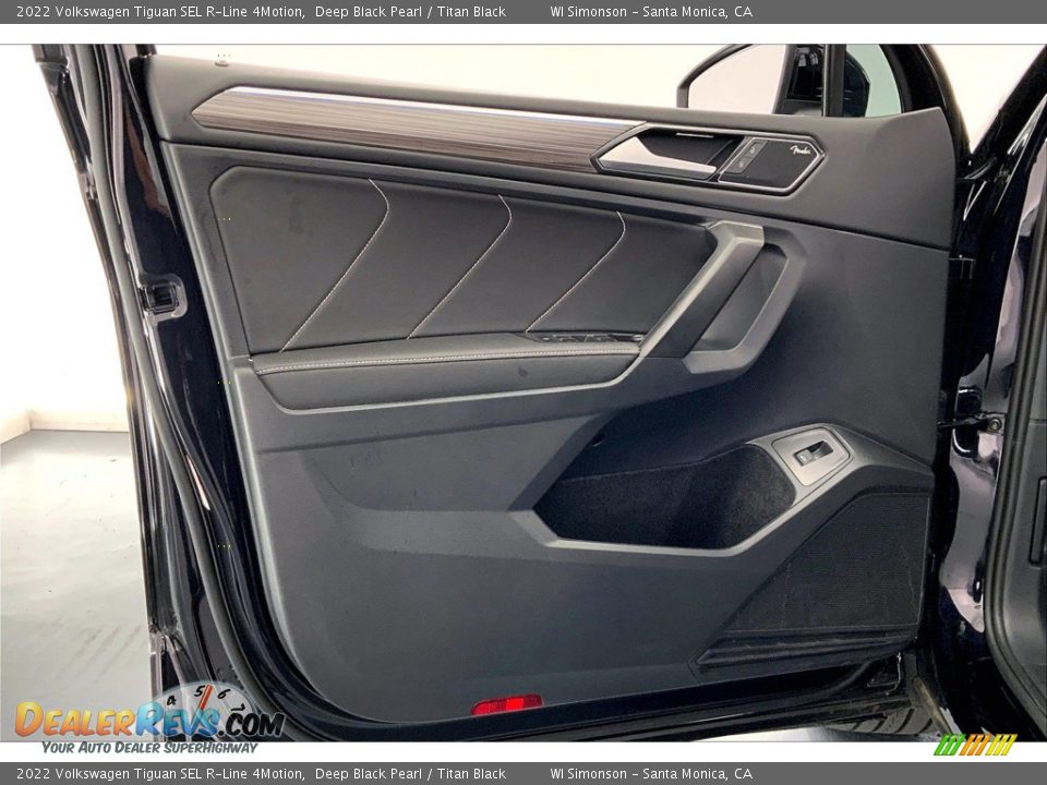 Door Panel of 2022 Volkswagen Tiguan SEL R-Line 4Motion Photo #26