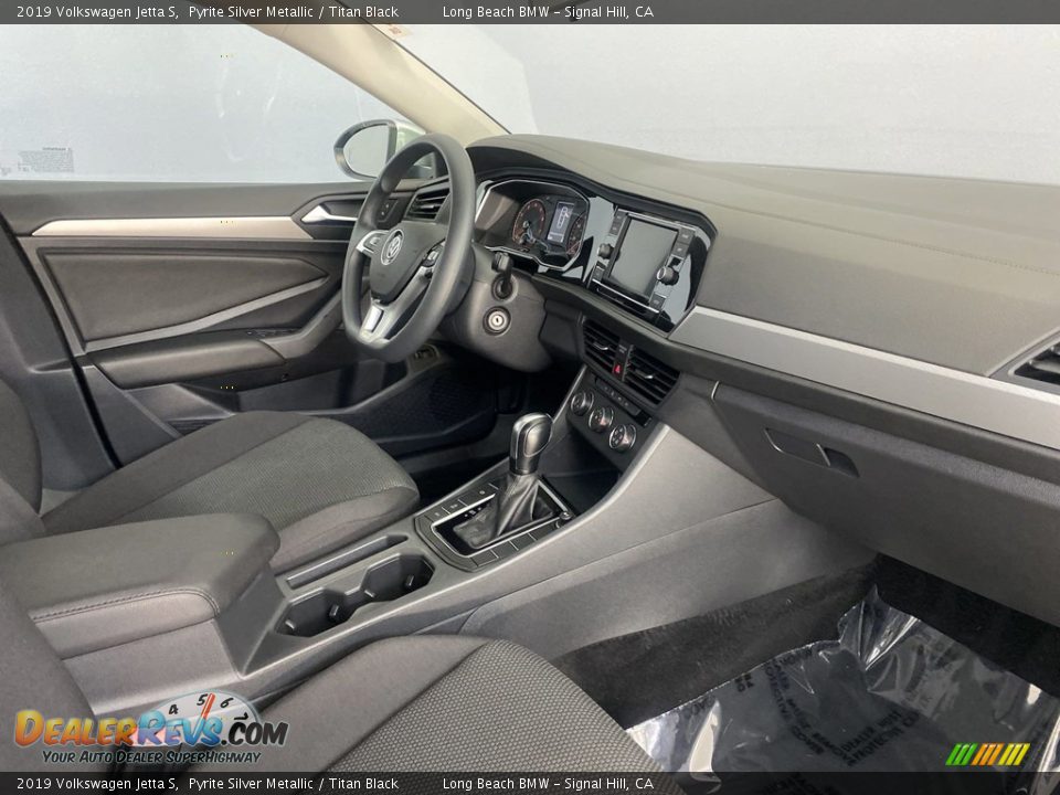 Dashboard of 2019 Volkswagen Jetta S Photo #31