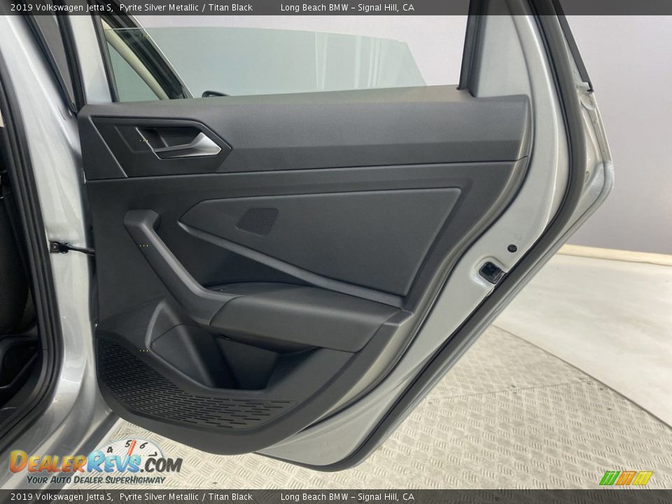 Door Panel of 2019 Volkswagen Jetta S Photo #33