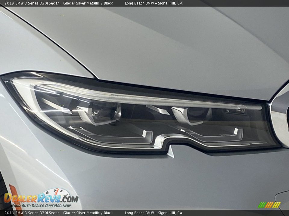 2019 BMW 3 Series 330i Sedan Glacier Silver Metallic / Black Photo #6