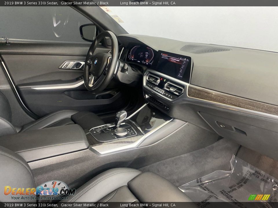 2019 BMW 3 Series 330i Sedan Glacier Silver Metallic / Black Photo #33