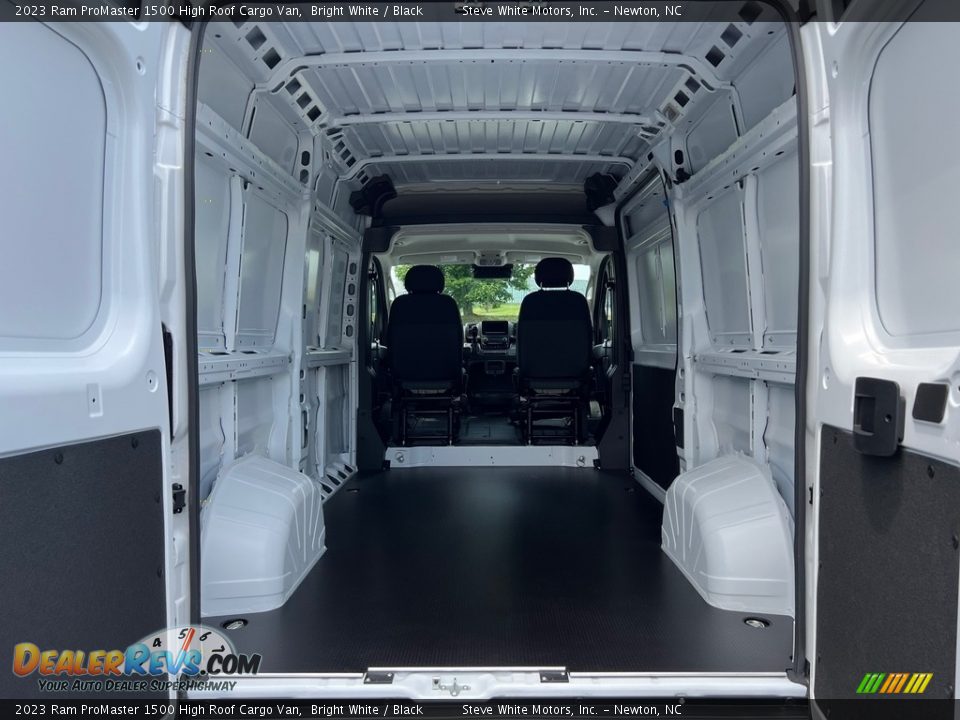 2023 Ram ProMaster 1500 High Roof Cargo Van Bright White / Black Photo #12