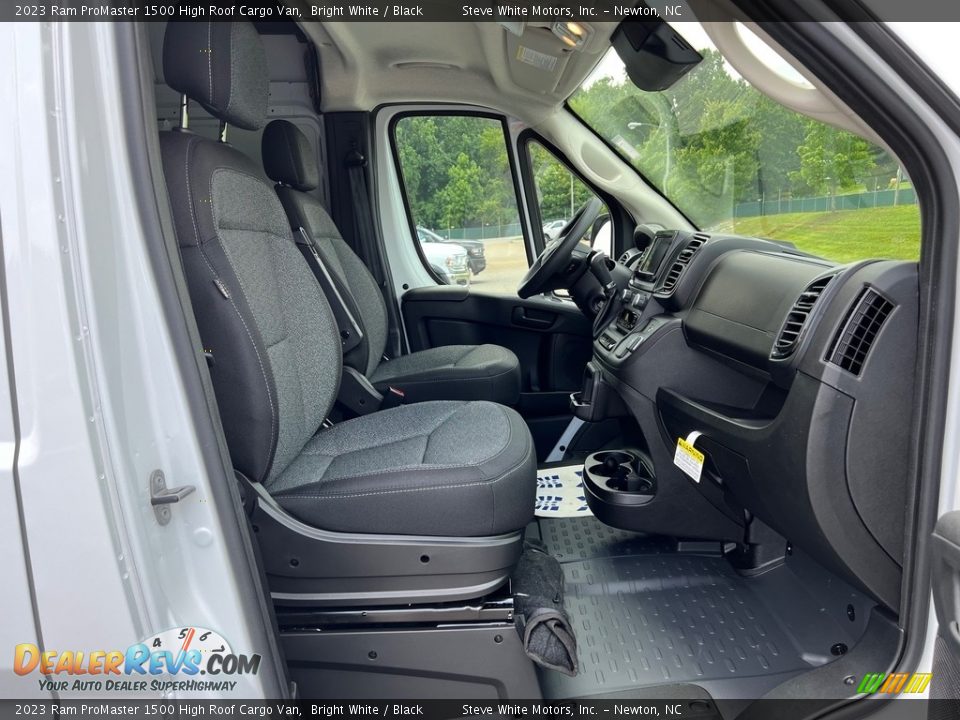 2023 Ram ProMaster 1500 High Roof Cargo Van Bright White / Black Photo #14