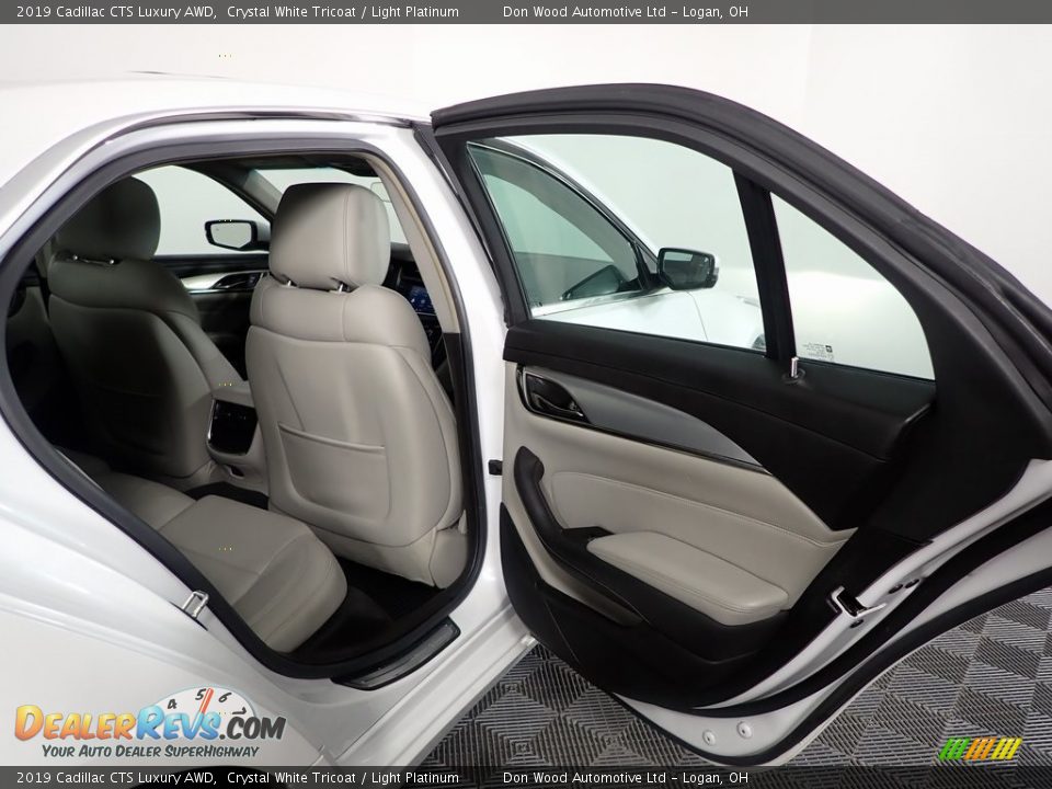 2019 Cadillac CTS Luxury AWD Crystal White Tricoat / Light Platinum Photo #31