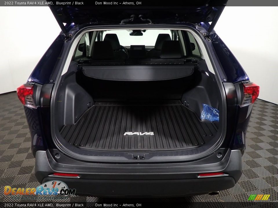2022 Toyota RAV4 XLE AWD Blueprint / Black Photo #15