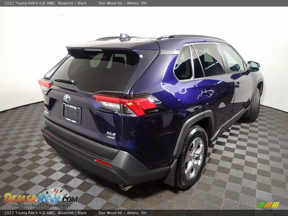 2022 Toyota RAV4 XLE AWD Blueprint / Black Photo #17