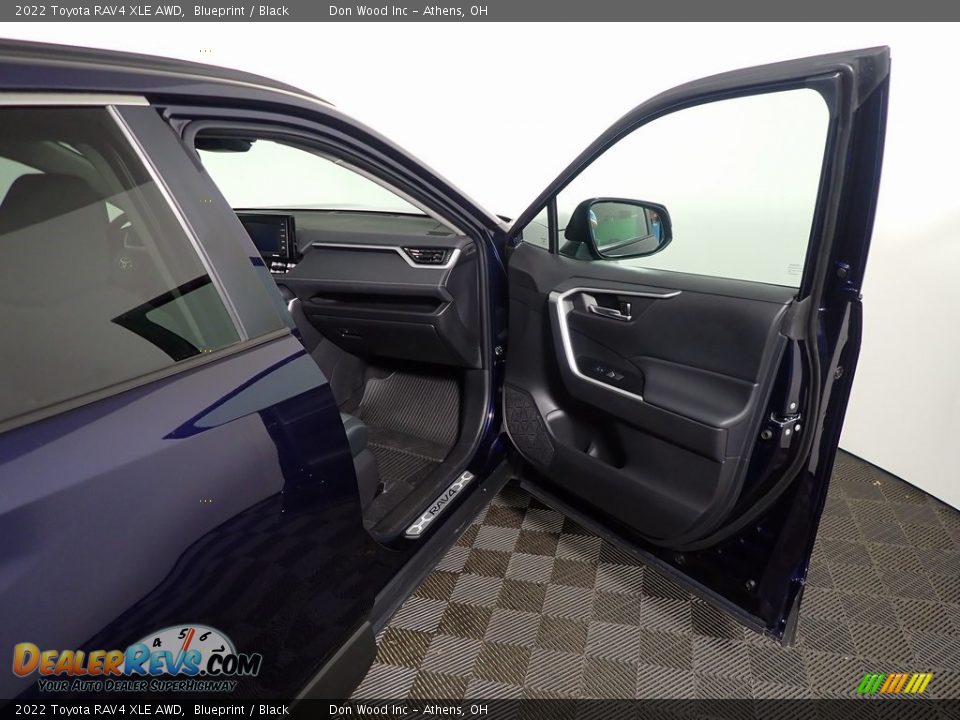2022 Toyota RAV4 XLE AWD Blueprint / Black Photo #35