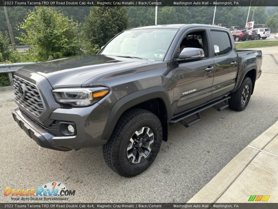 Front 3/4 View of 2023 Toyota Tacoma TRD Off Road Double Cab 4x4 Photo #7