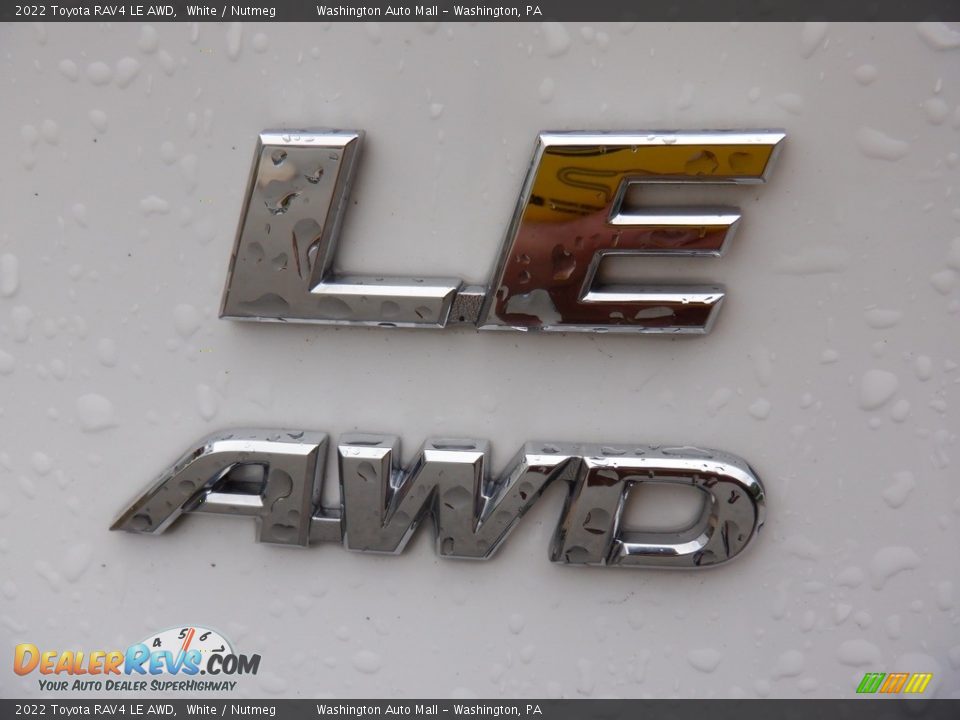 2022 Toyota RAV4 LE AWD White / Nutmeg Photo #17