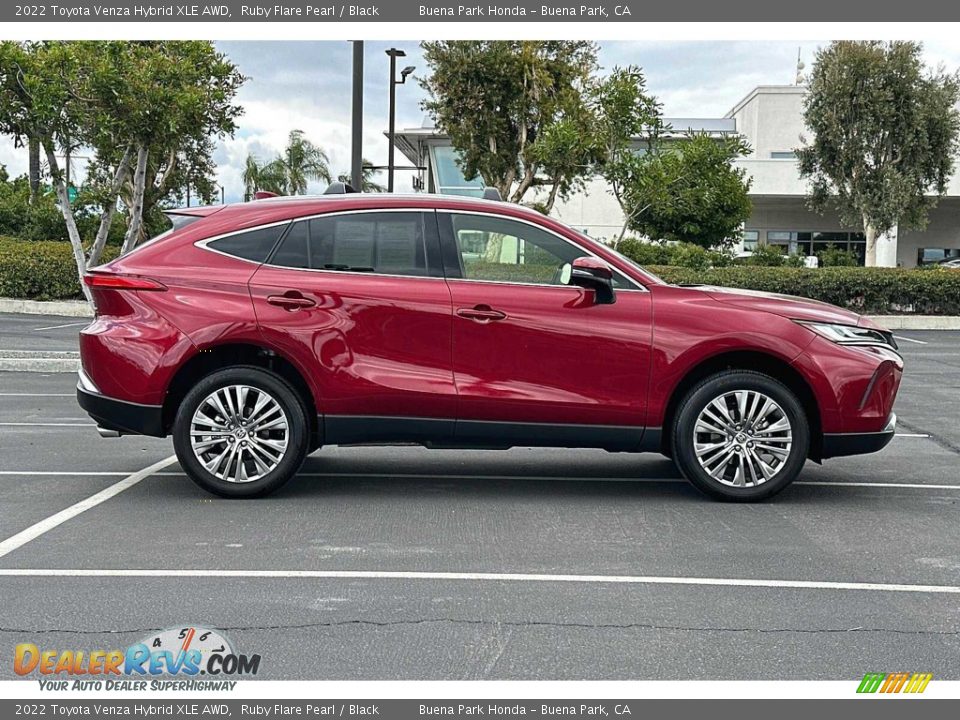 Ruby Flare Pearl 2022 Toyota Venza Hybrid XLE AWD Photo #3