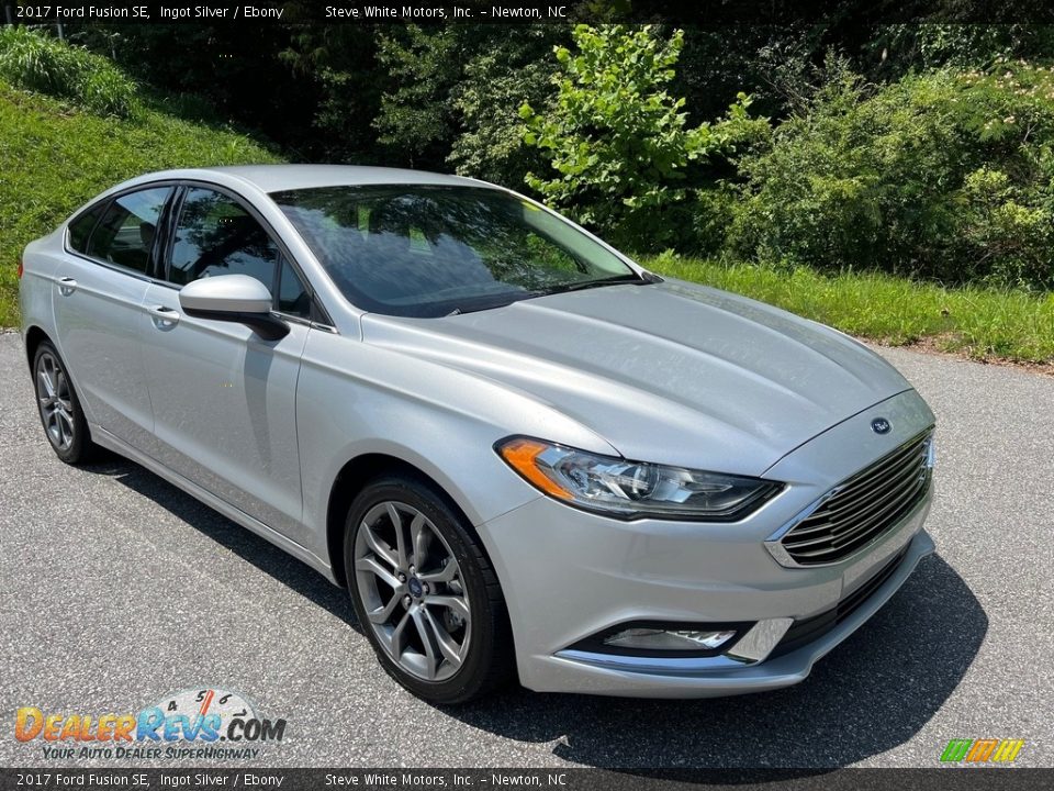 Ingot Silver 2017 Ford Fusion SE Photo #5