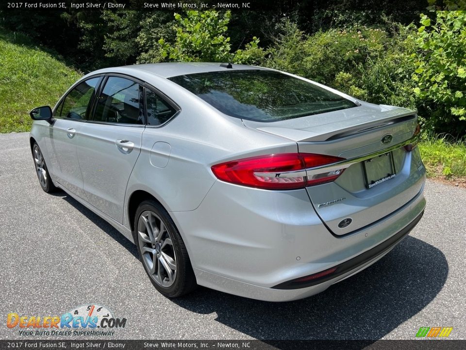 Ingot Silver 2017 Ford Fusion SE Photo #9