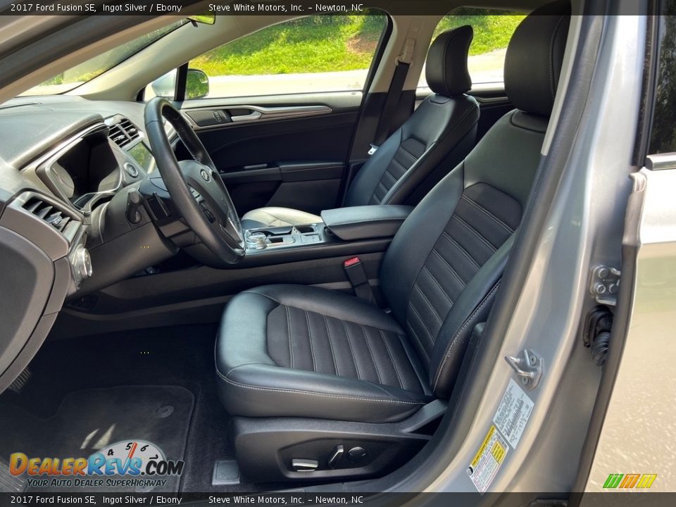 Ebony Interior - 2017 Ford Fusion SE Photo #11