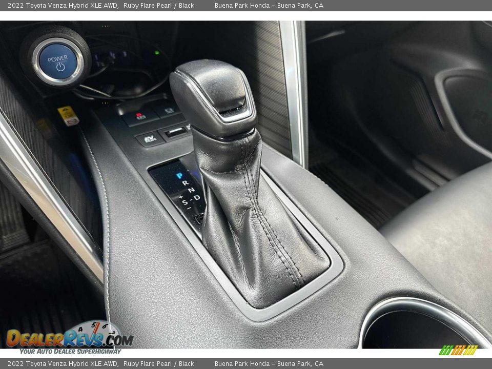 2022 Toyota Venza Hybrid XLE AWD Shifter Photo #26