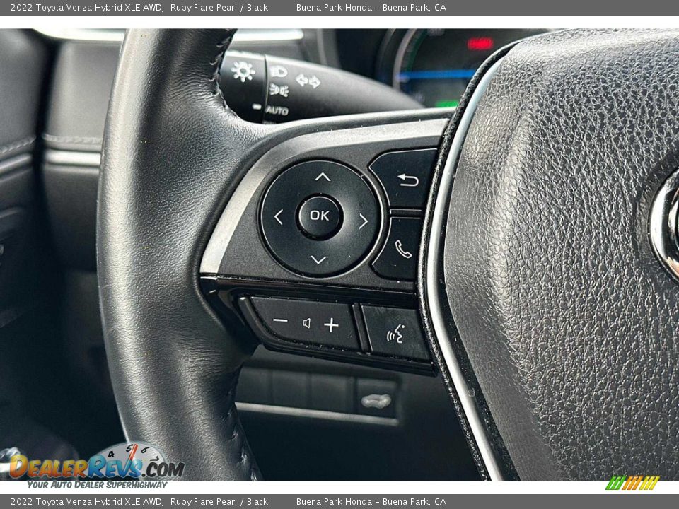 2022 Toyota Venza Hybrid XLE AWD Steering Wheel Photo #29