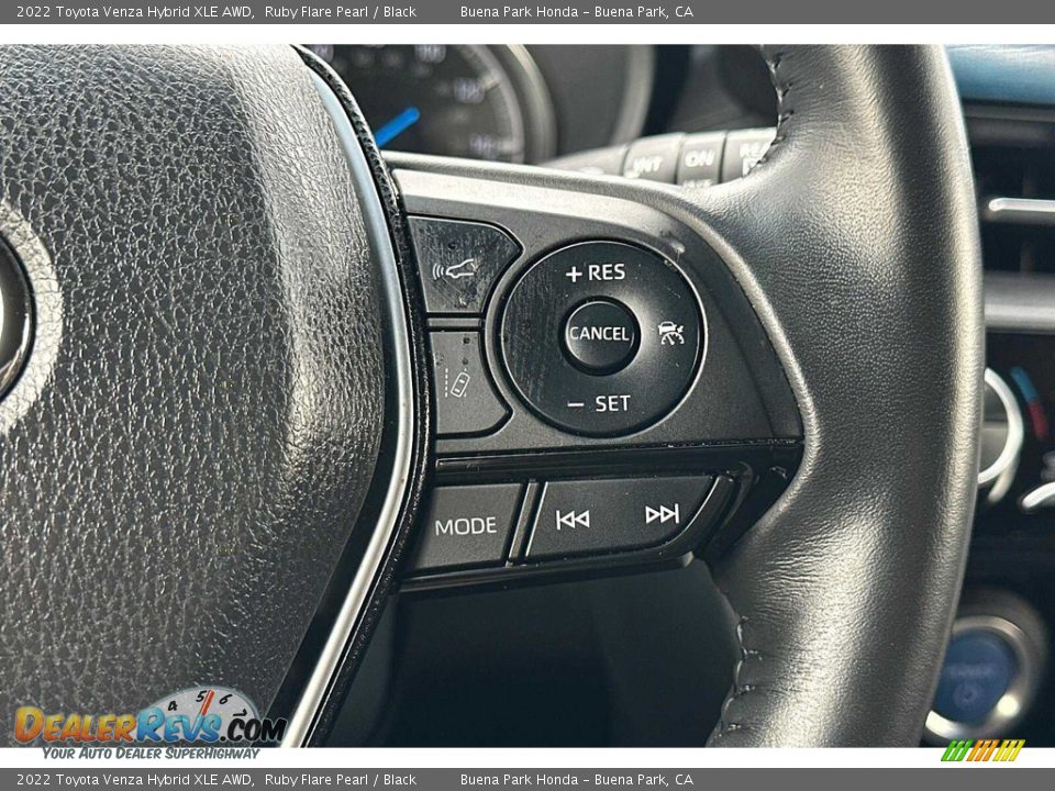 2022 Toyota Venza Hybrid XLE AWD Steering Wheel Photo #30