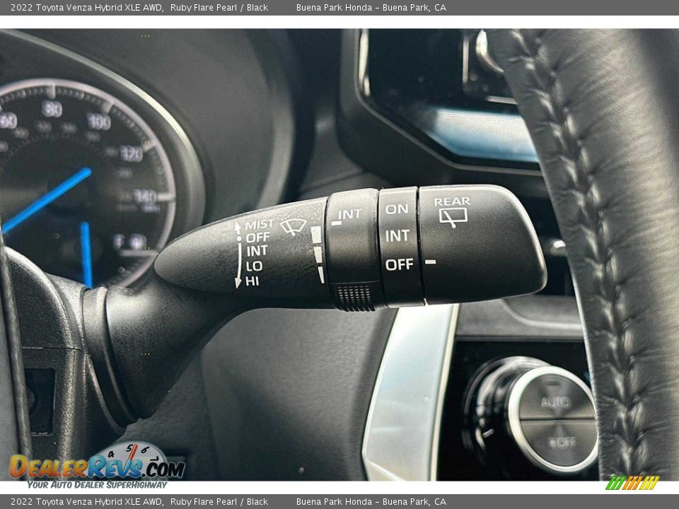 Controls of 2022 Toyota Venza Hybrid XLE AWD Photo #32