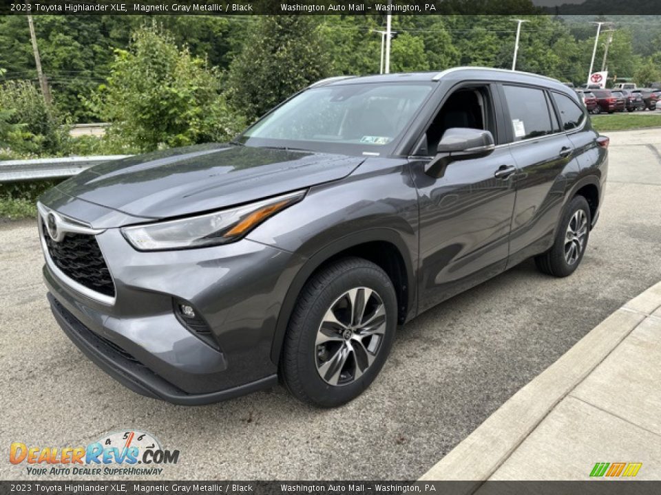 2023 Toyota Highlander XLE Magnetic Gray Metallic / Black Photo #7