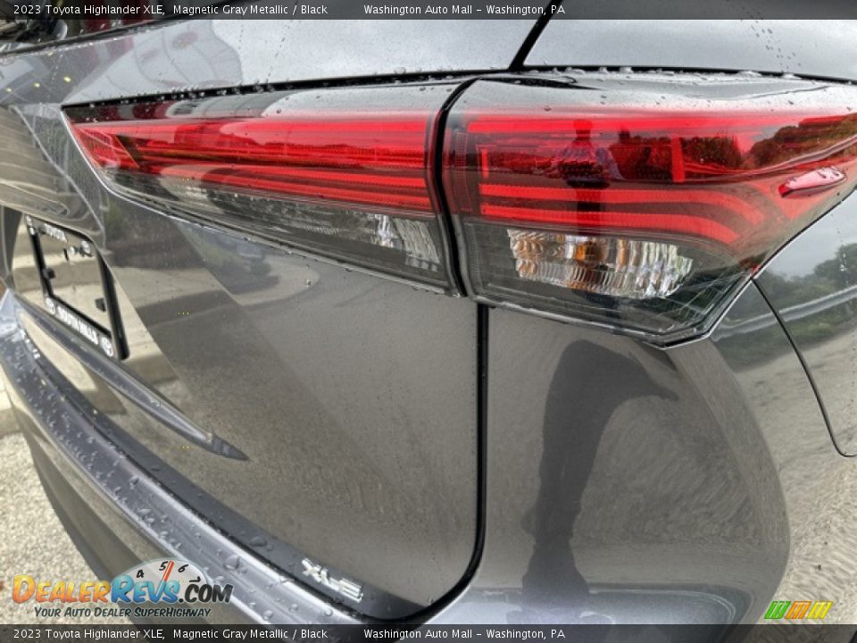 2023 Toyota Highlander XLE Magnetic Gray Metallic / Black Photo #25