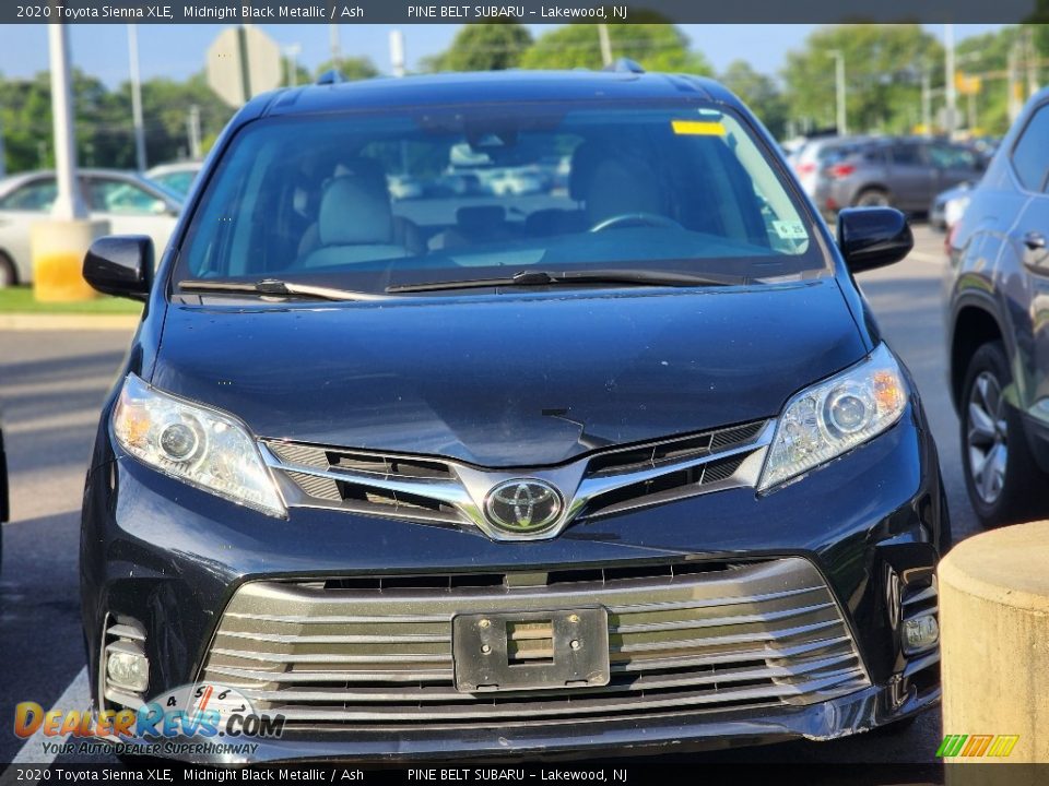 2020 Toyota Sienna XLE Midnight Black Metallic / Ash Photo #2