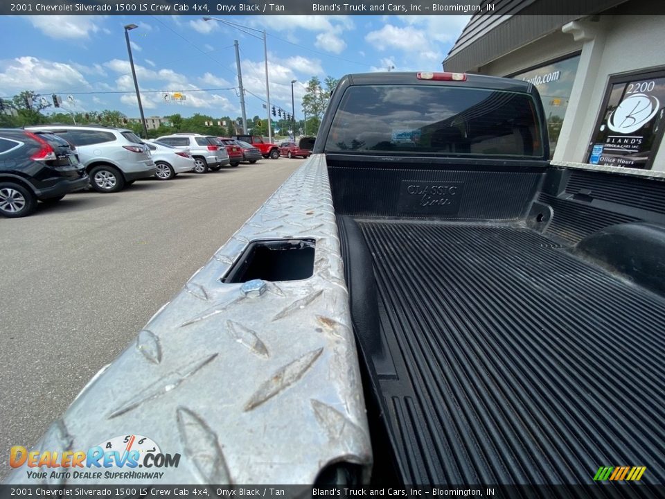 2001 Chevrolet Silverado 1500 LS Crew Cab 4x4 Onyx Black / Tan Photo #7