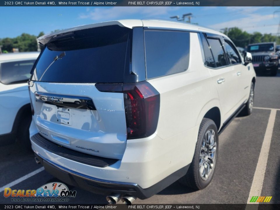 2023 GMC Yukon Denali 4WD White Frost Tricoat / Alpine Umber Photo #3