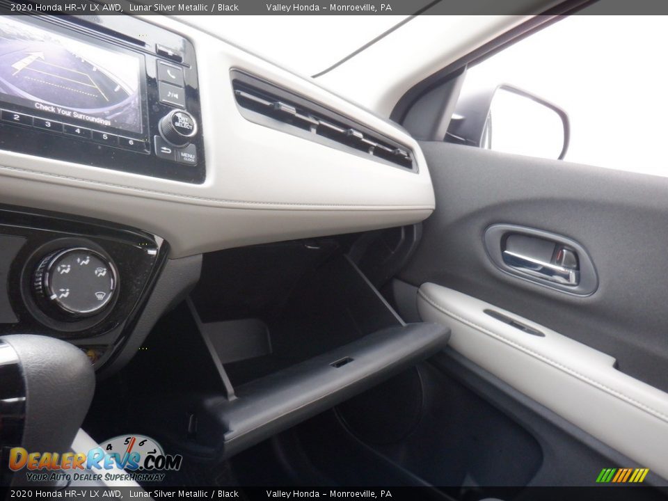 2020 Honda HR-V LX AWD Lunar Silver Metallic / Black Photo #16