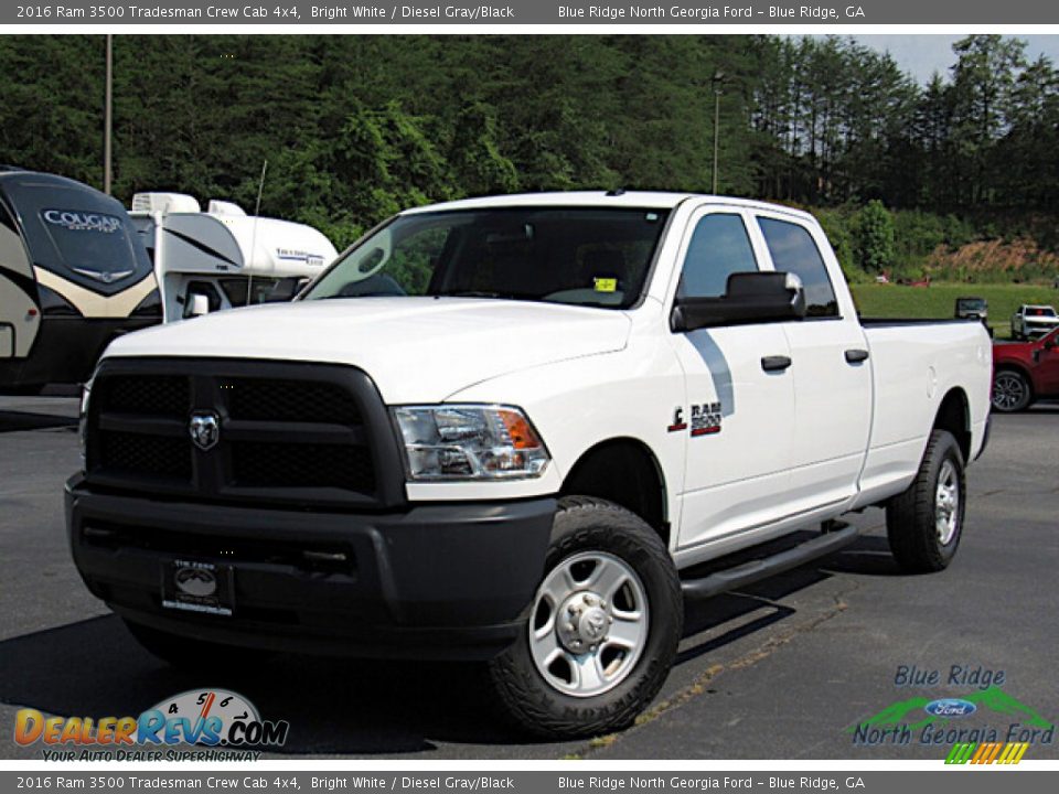 2016 Ram 3500 Tradesman Crew Cab 4x4 Bright White / Diesel Gray/Black Photo #1