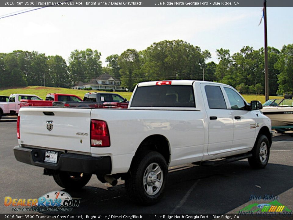 2016 Ram 3500 Tradesman Crew Cab 4x4 Bright White / Diesel Gray/Black Photo #5