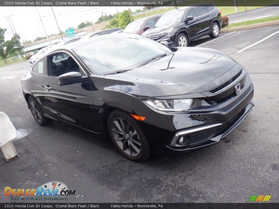 Front 3/4 View of 2020 Honda Civic EX Coupe Photo #4