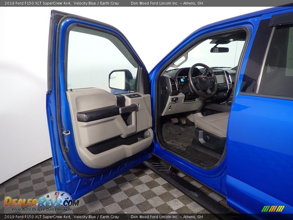 2019 Ford F150 XLT SuperCrew 4x4 Velocity Blue / Earth Gray Photo #16