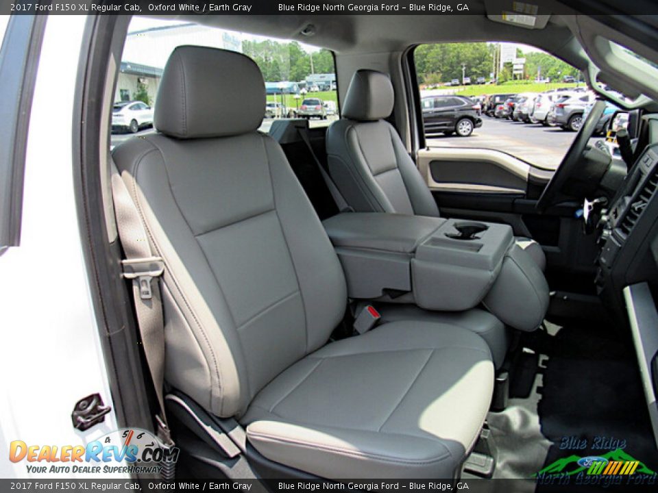 2017 Ford F150 XL Regular Cab Oxford White / Earth Gray Photo #11