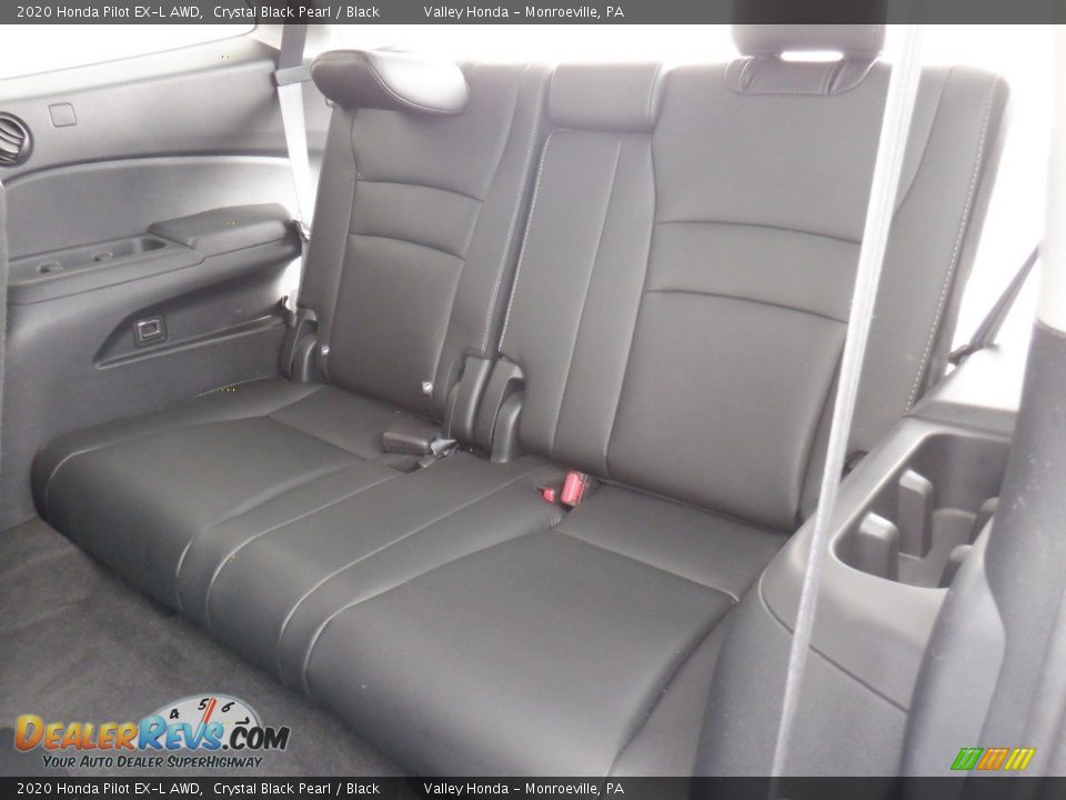 2020 Honda Pilot EX-L AWD Crystal Black Pearl / Black Photo #31
