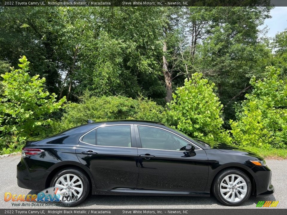 Midnight Black Metallic 2022 Toyota Camry LE Photo #6