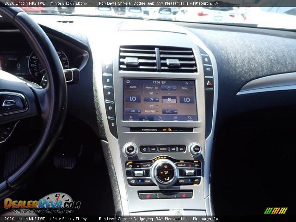 Controls of 2020 Lincoln MKZ FWD Photo #17